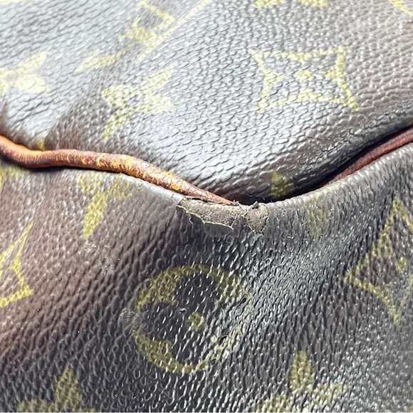 Authentic Louis Vuitton LV Keepall 50! - Picture 16 of 16